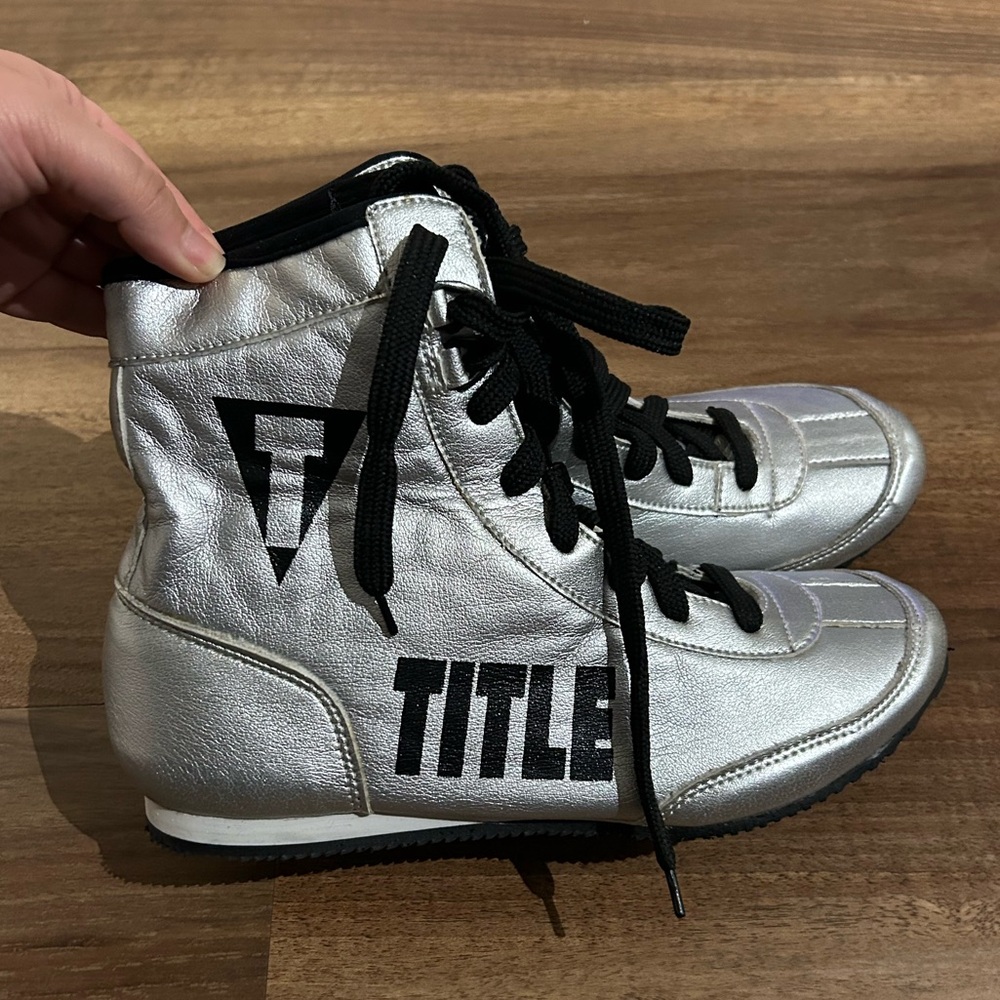 Title boxing shoes Silver